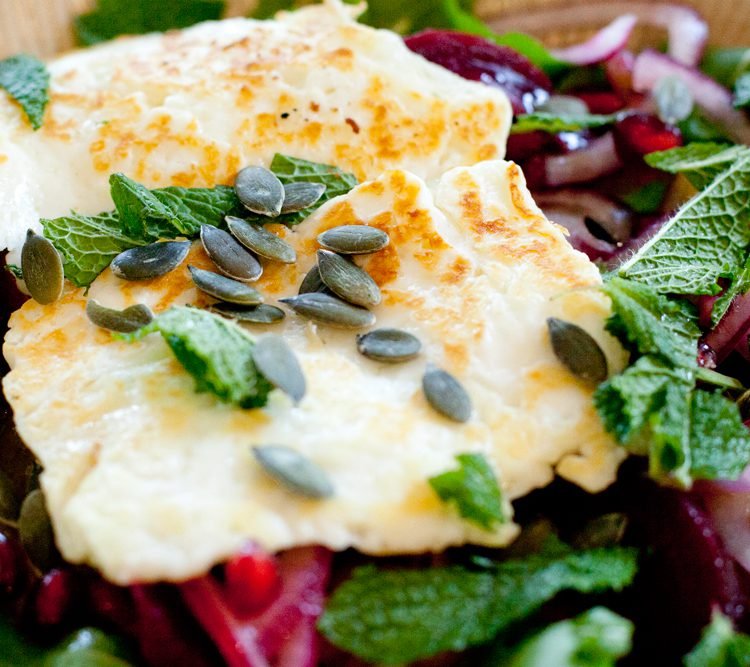 Halloumi salad with beetroot and orange