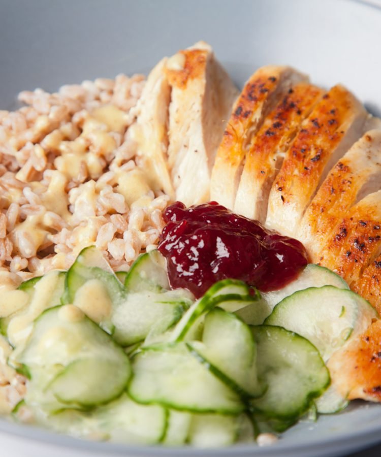 Tangy chicken with farro